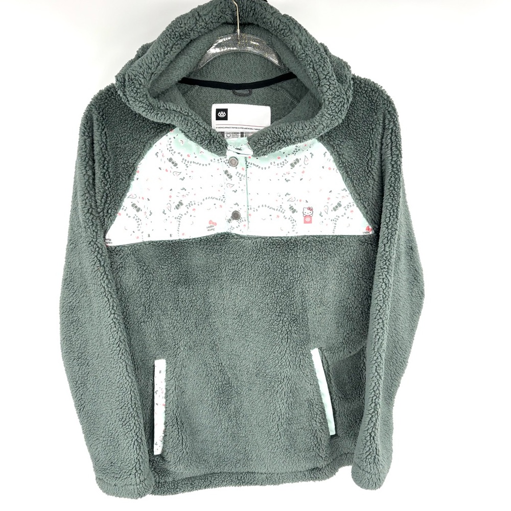 686‎ Hello Kitty Hemlock Sherpa Fleece Hoodie Cypress Green Size Small Ski Cabin